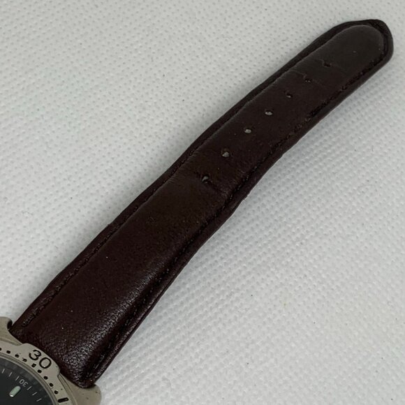 Cherokee vintage date watch diver 38mm round black dial quartz analog running - Picture 5 of 8